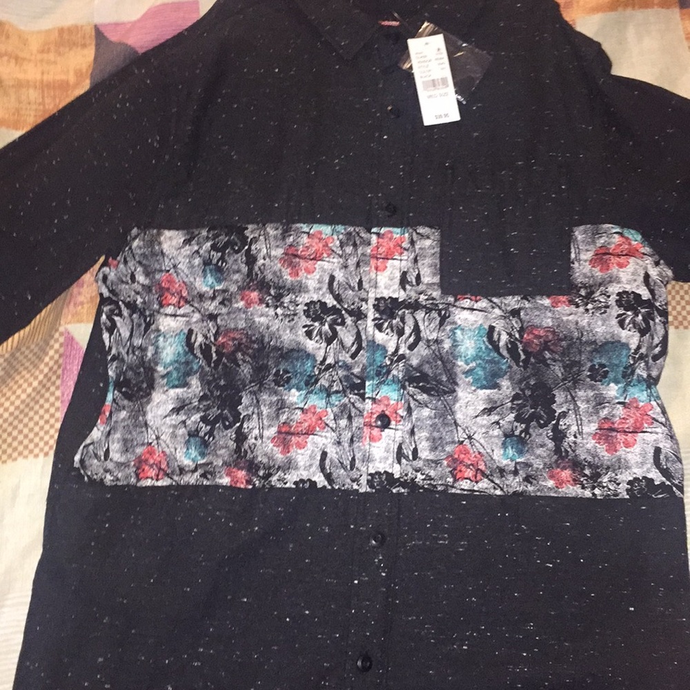 Button up - Picture 2 of 2